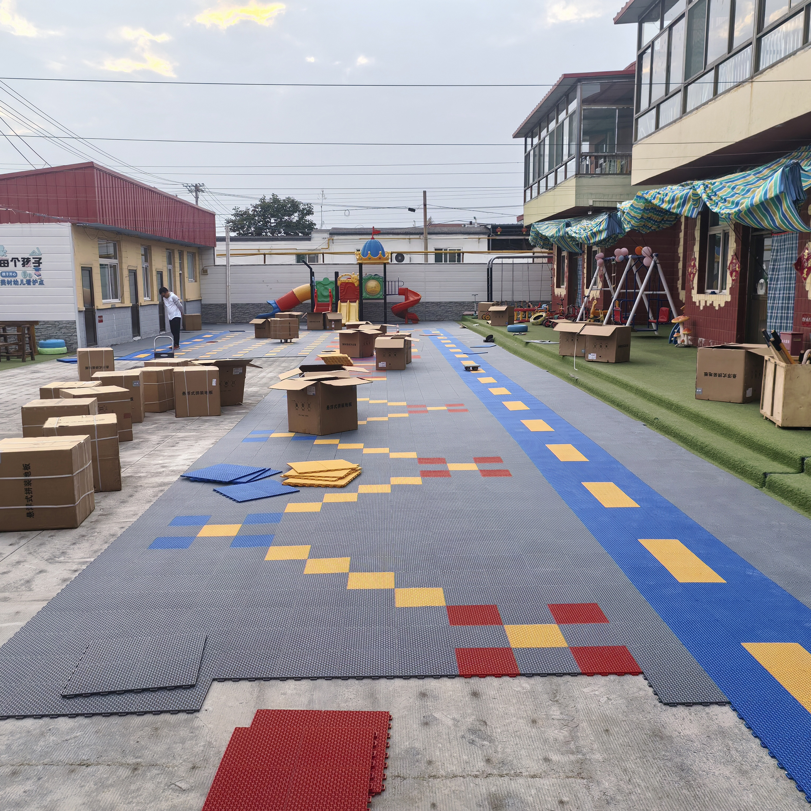 PP Plastic Custom Logo Outdoor - Outdoor Sport Floor Tiles 评论和价格