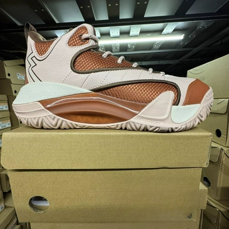 New Boy Basketball Shoes Winte - Outdoor Sport Court Flooring 评论和价格
