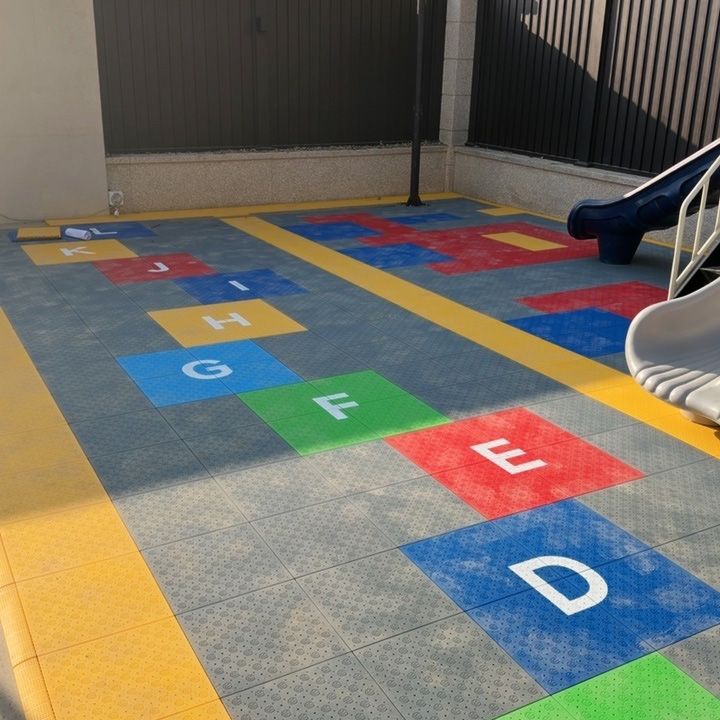 Professional Interlocking PP M - Outdoor Sport Floor Tiles 评论和价格