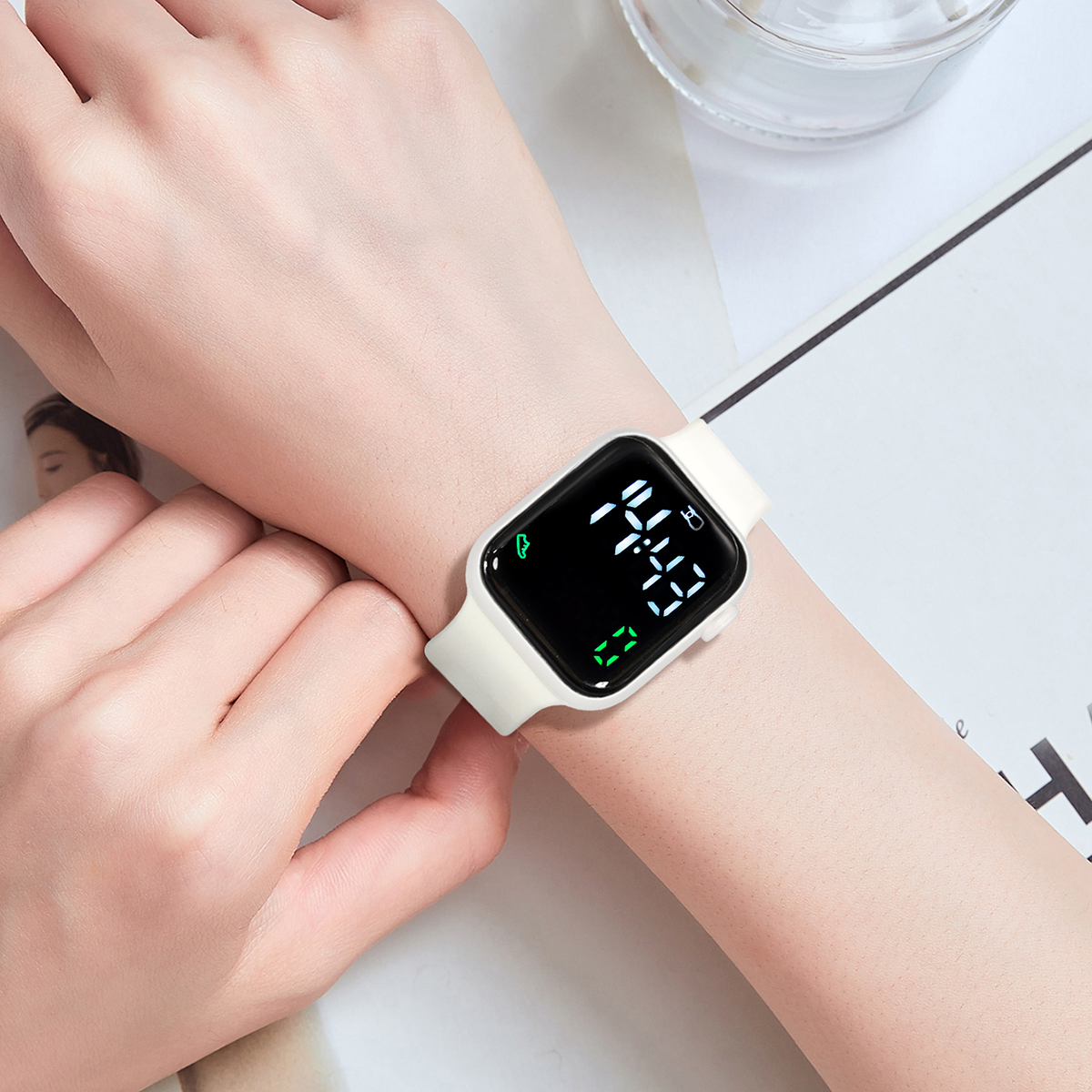 New 2PCS Student Minimalist Sm - Outdoor Sport Smart Watch 评论和价格